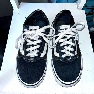 Black Vans Old Skool